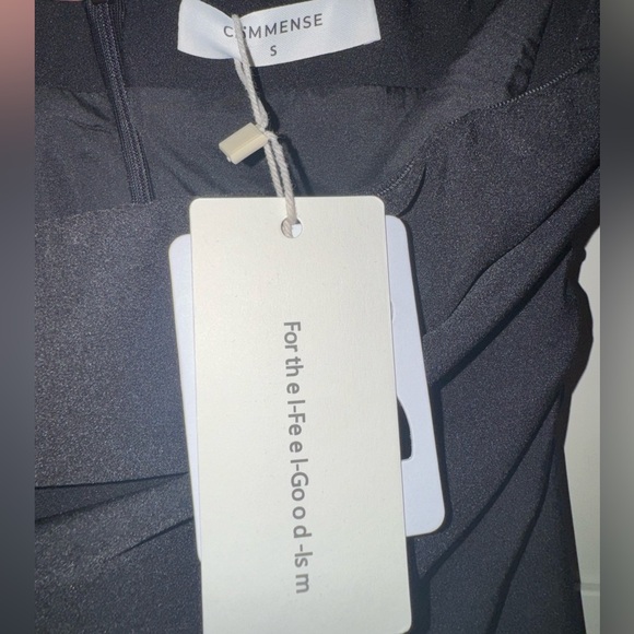 NWT COMMENSE BLACK PLEATED DRESS - Picture 3 of 4